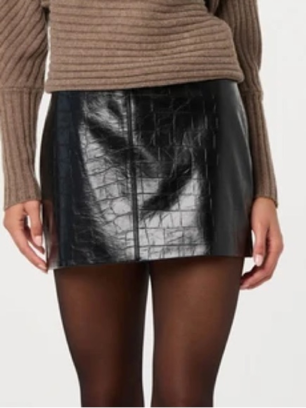 NWT- ASTR THE LABEL Faux Croc Leather Black mini Skirt